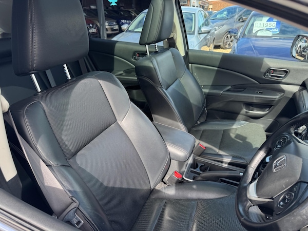 Used Honda CR-V 2016 for sale - 76042020: Photo 11