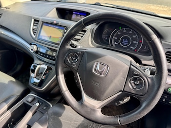 Used Honda CR-V 2016 for sale - 76042020: Photo 2