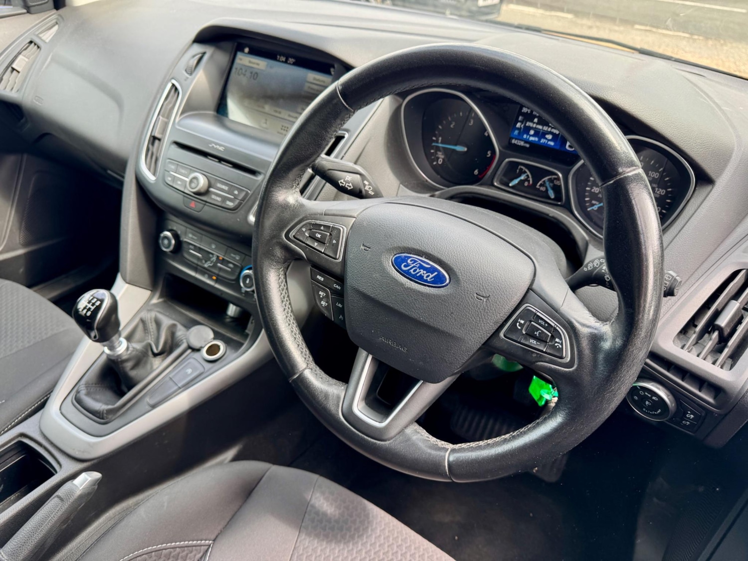 Used Ford Focus 2018 for sale - 76550736: Photo 2
