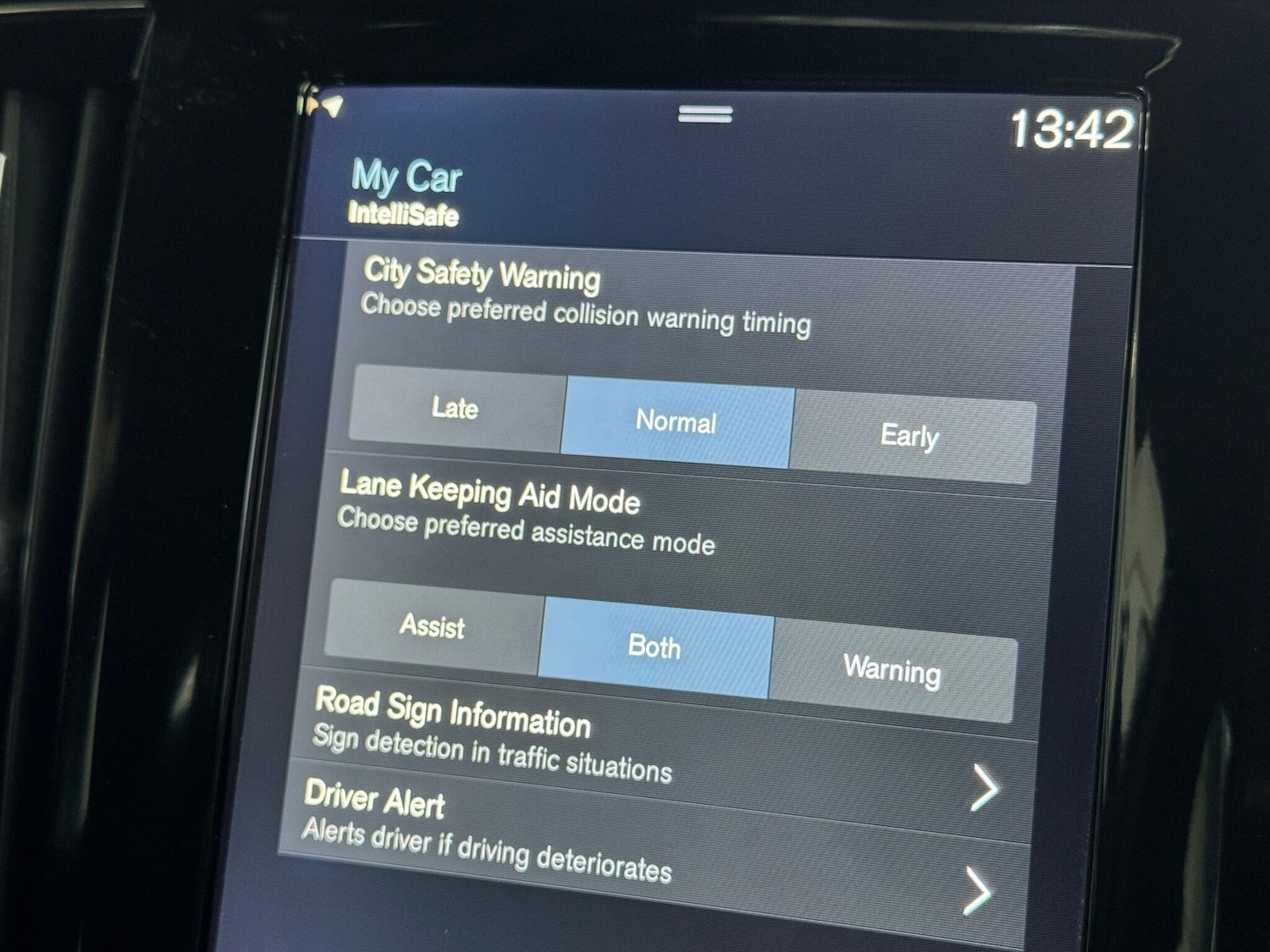 Used Volvo V90 2017 for sale - 77040042: Photo 26