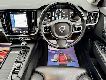 Used Volvo V90 2017 for sale - 77040042: Photo