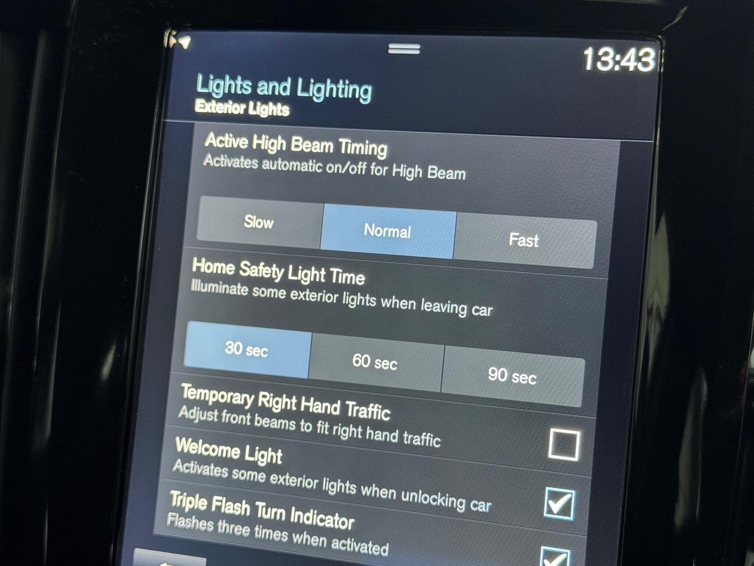 Used Volvo V90 2017 for sale - 77040042: Photo 30