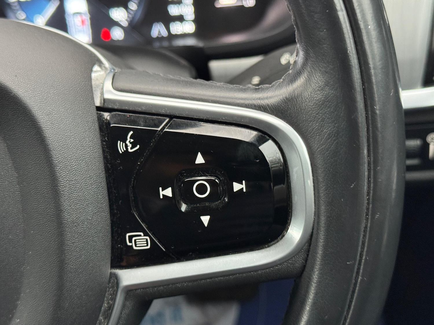 Used Volvo V90 2017 for sale - 77040042: Photo 37