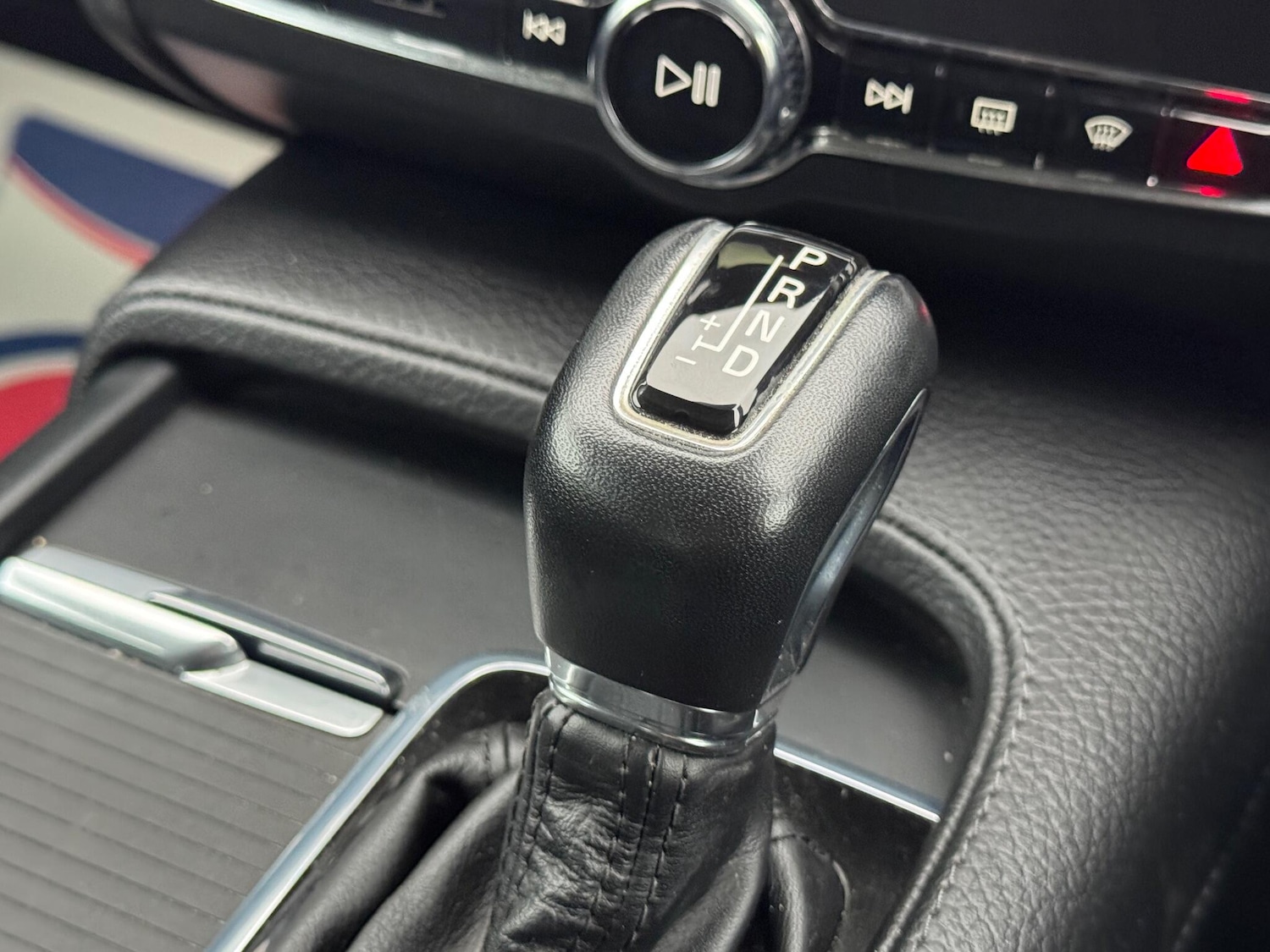 Used Volvo V90 2017 for sale - 77040042: Photo 38