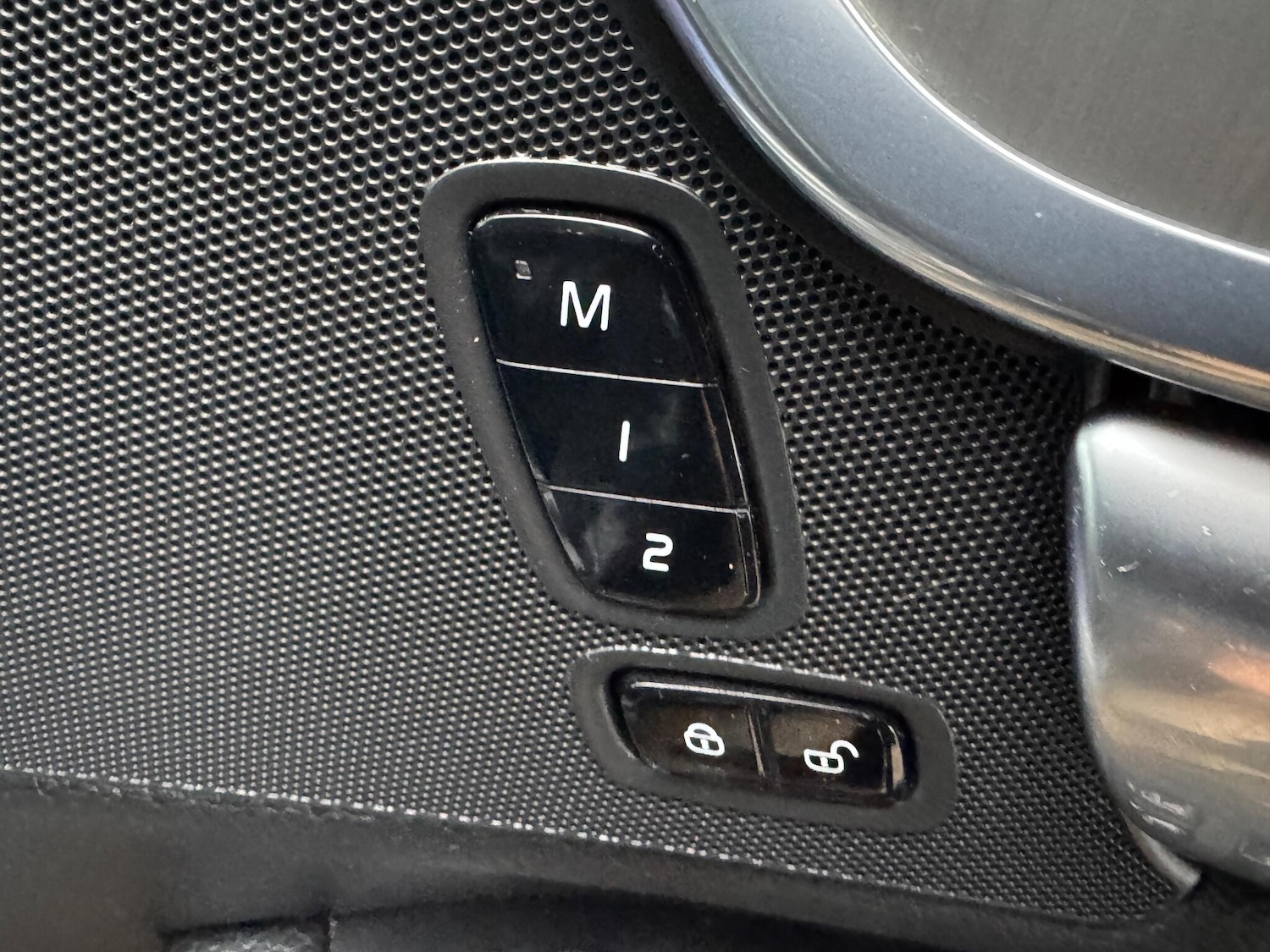 Used Volvo V90 2017 for sale - 77040042: Photo 43