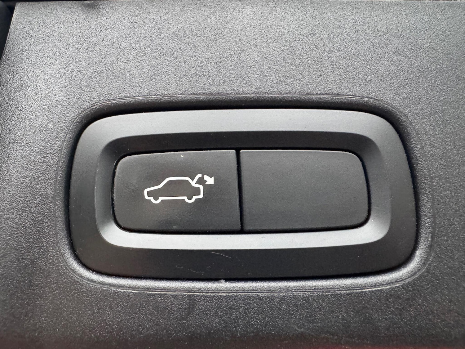 Used Volvo V90 2017 for sale - 77040042: Photo 47