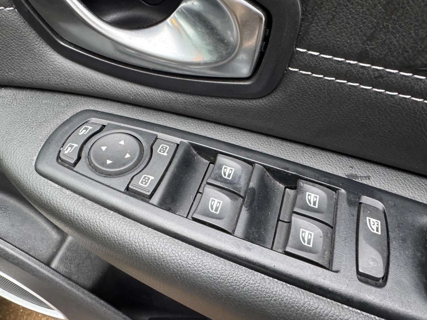 Used Renault Scenic Xmod 2013 for sale - 77940011: Photo 25