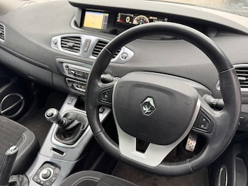 Used Renault Scenic Xmod 2013 for sale - 77940011: Photo