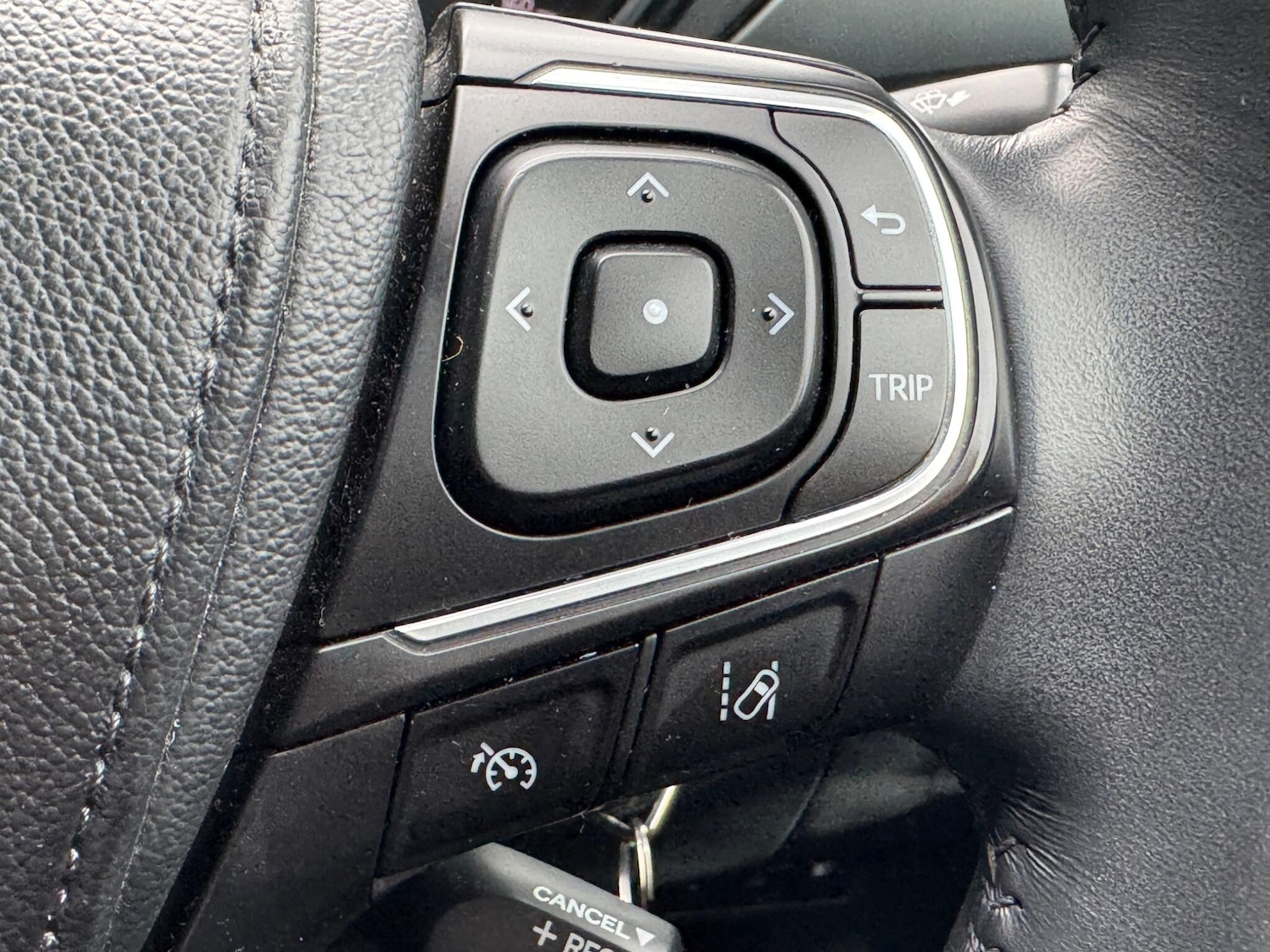 Used Toyota Avensis 2016 for sale - 78048228: Photo 21