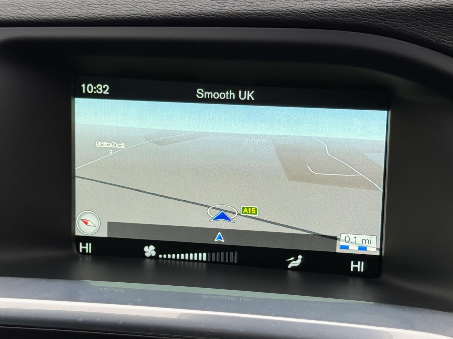 Used Volvo V60 2015 for sale - 77057619: Photo 14