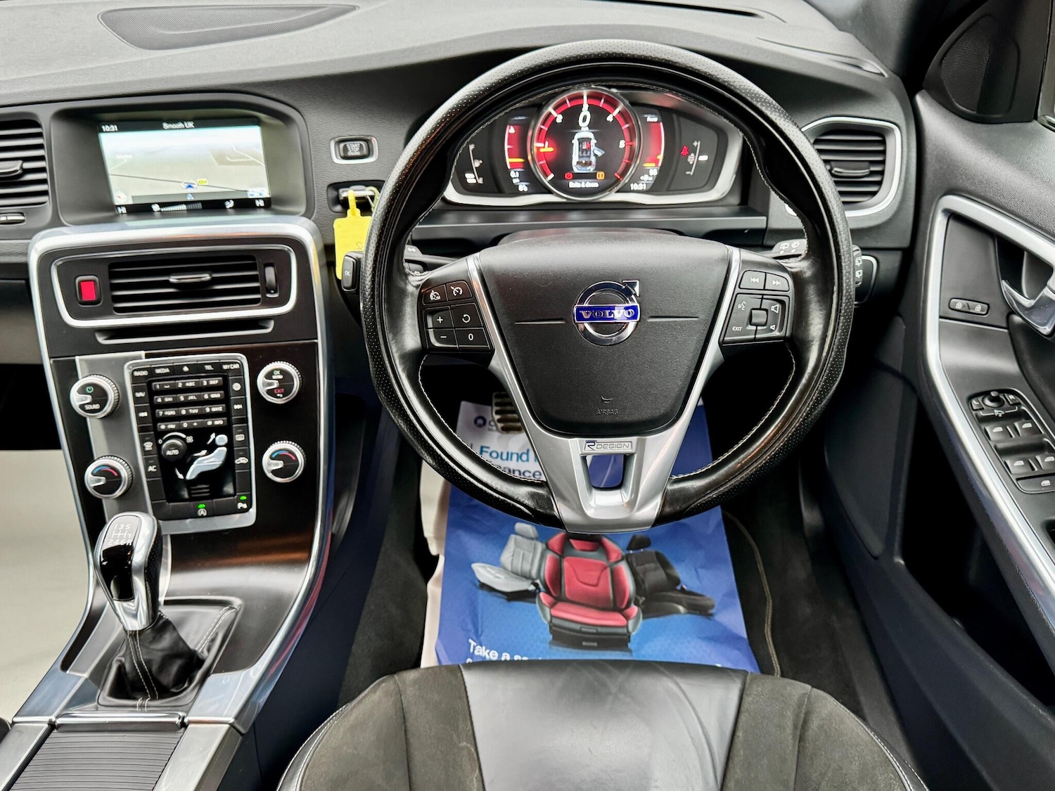 Used Volvo V60 2015 for sale - 77057619: Photo 2