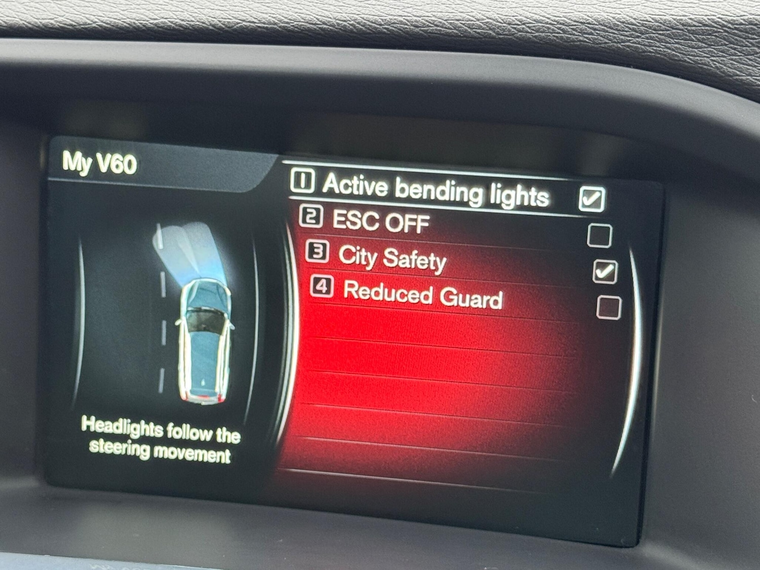 Used Volvo V60 2015 for sale - 77057619: Photo 22