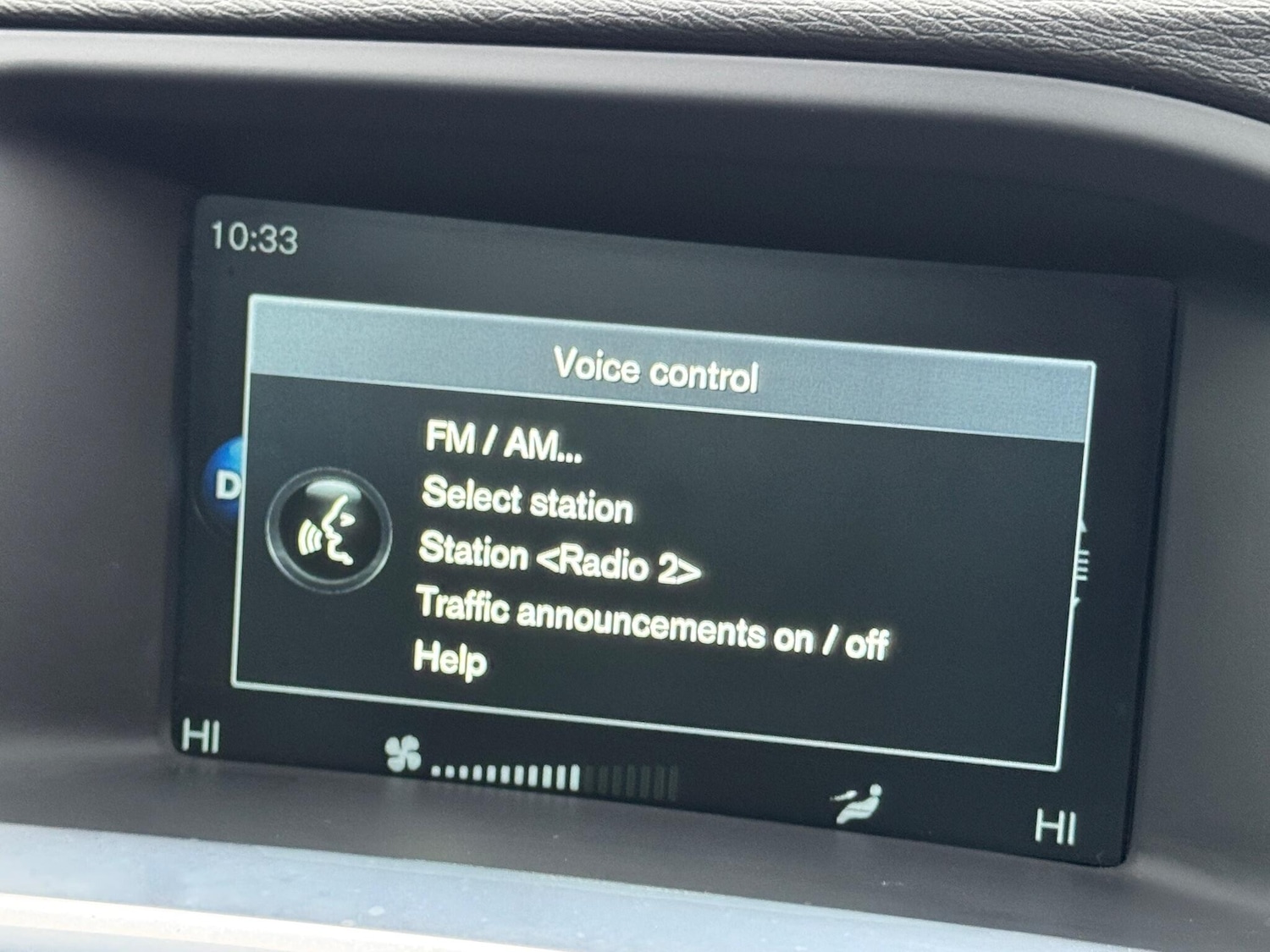 Used Volvo V60 2015 for sale - 77057619: Photo 24