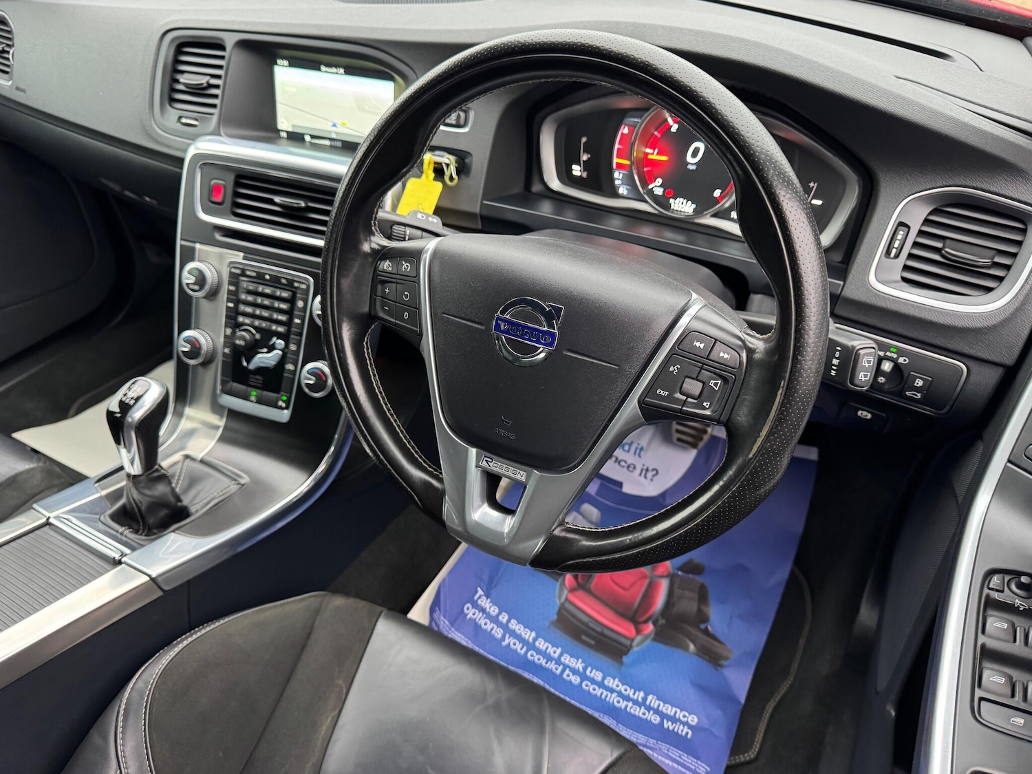 Used Volvo V60 2015 for sale - 77057619: Photo 33