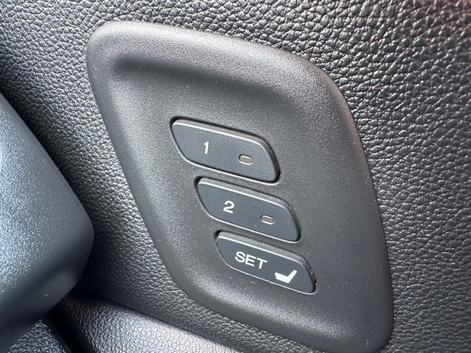 Used Honda CR-V 2015 for sale - 76633244: Photo 32