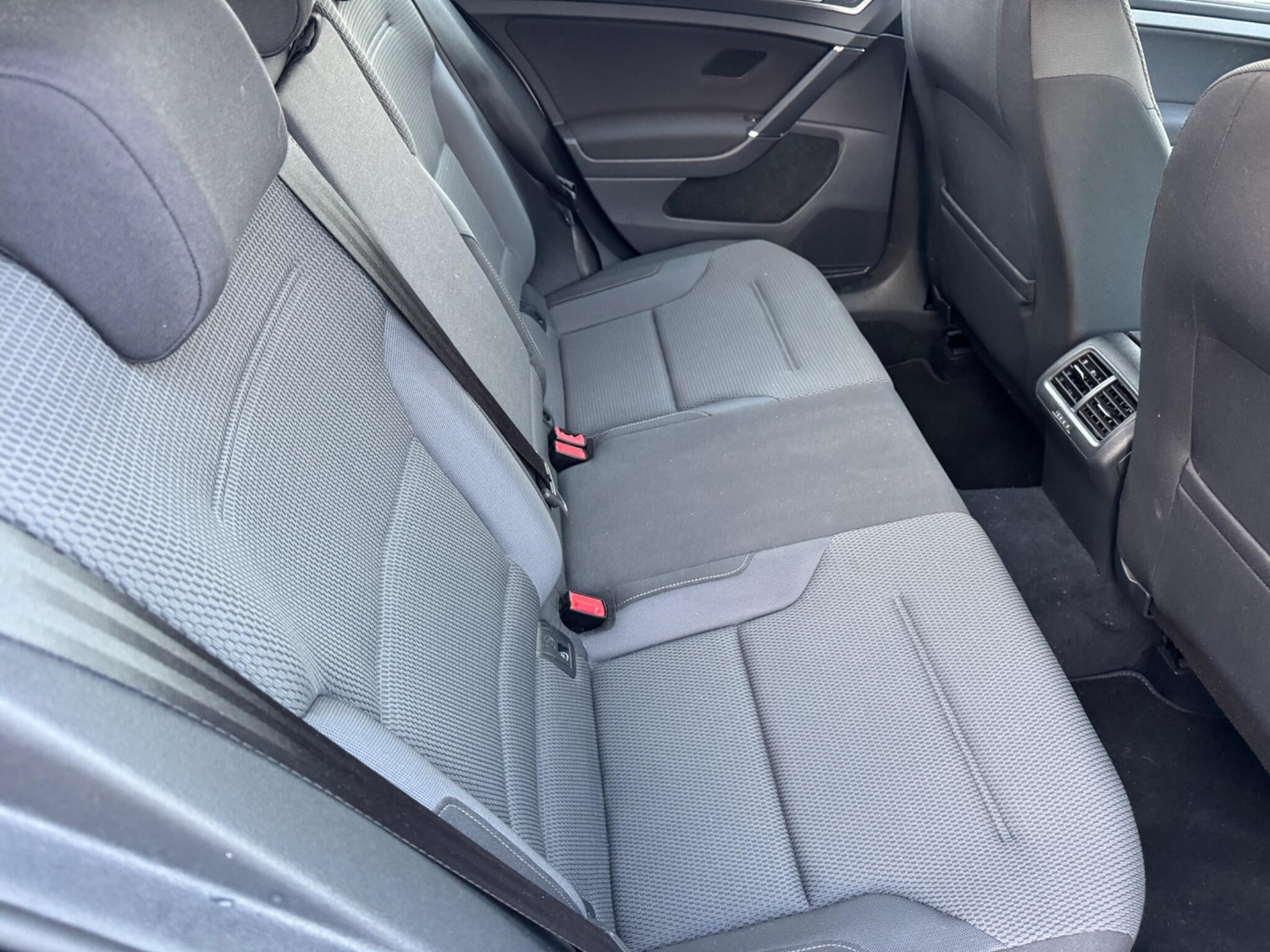 Used Volkswagen Golf 2015 for sale - 76457961: Photo 32