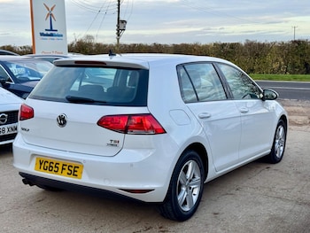 Used Volkswagen Golf 2015 for sale - 76457961: Photo