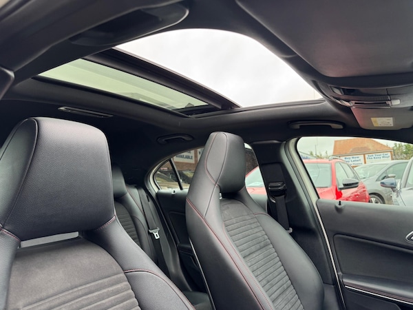 Used Mercedes-Benz A-Class 2017 for sale - 76259680: Photo 3