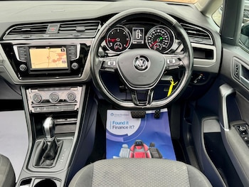 Used Volkswagen Touran 2016 for sale - 78480913: Photo