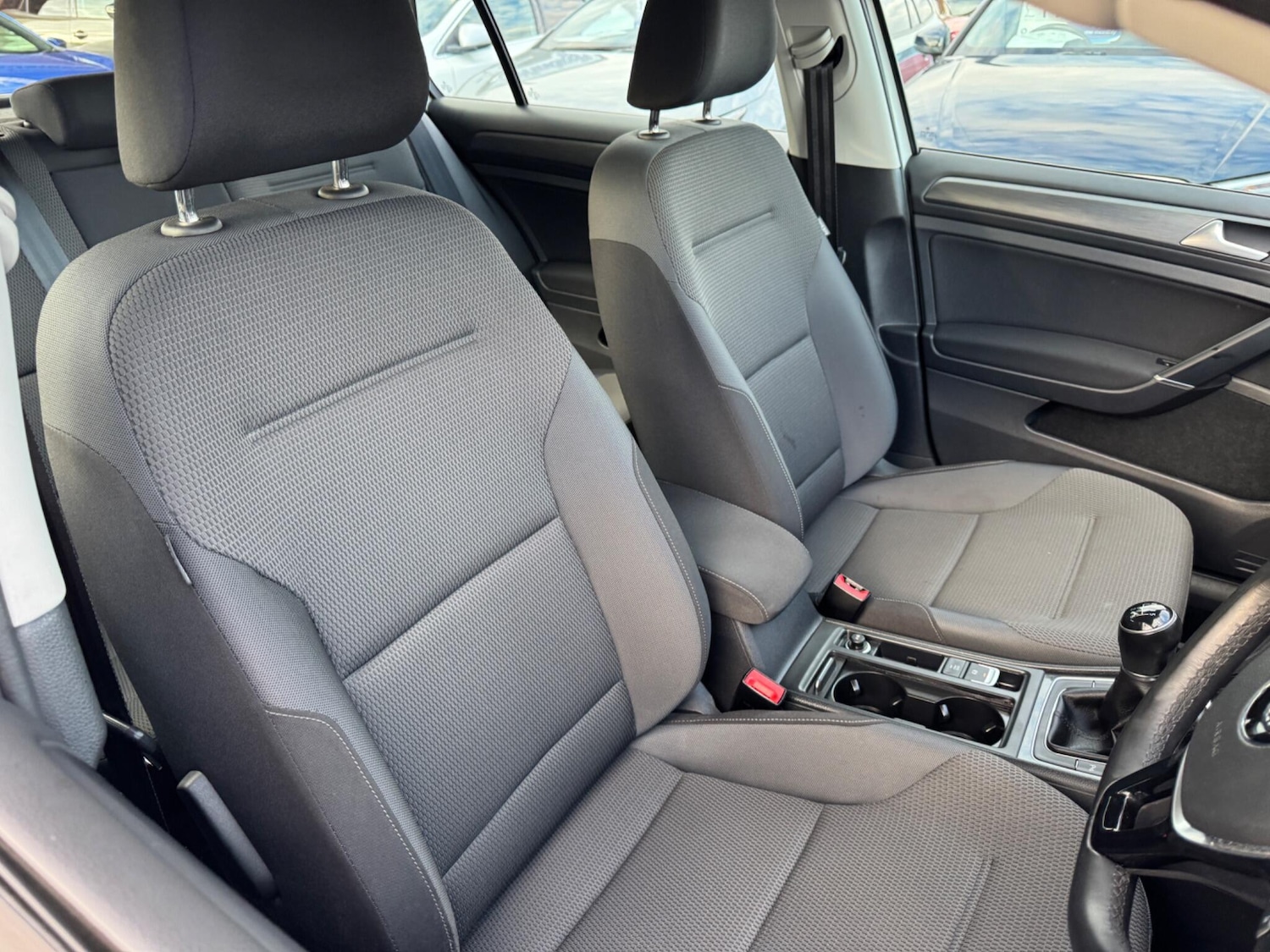 Used Volkswagen Golf 2017 for sale - 76473140: Photo 10