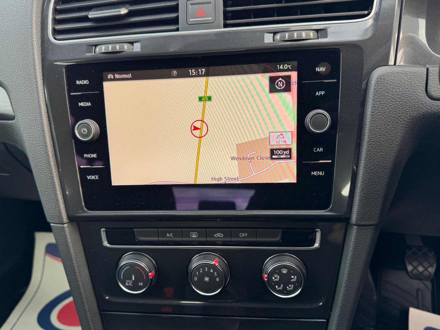 Used Volkswagen Golf 2017 for sale - 76473140: Photo 11