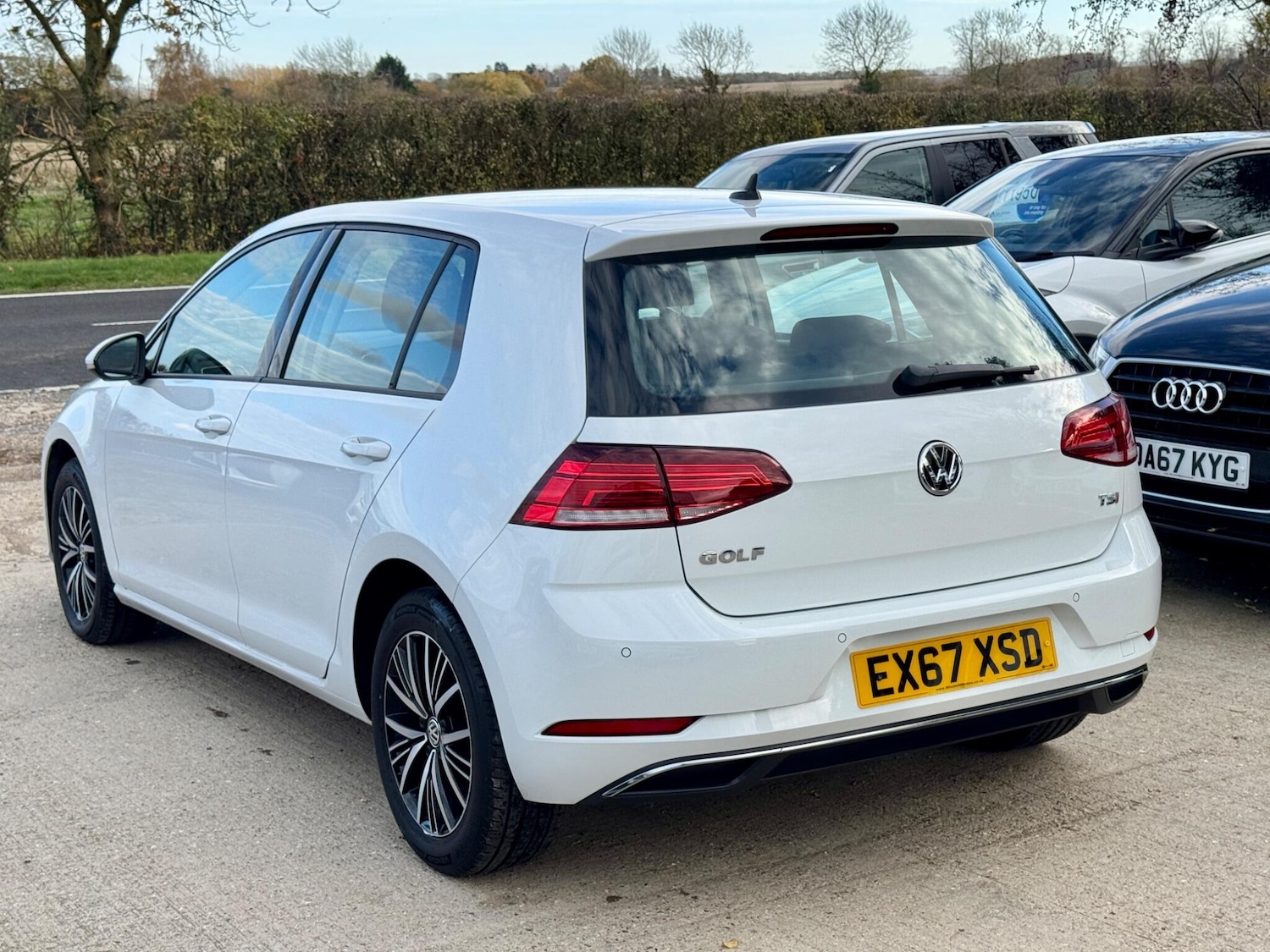 Used Volkswagen Golf 2017 for sale - 76473140: Photo 7