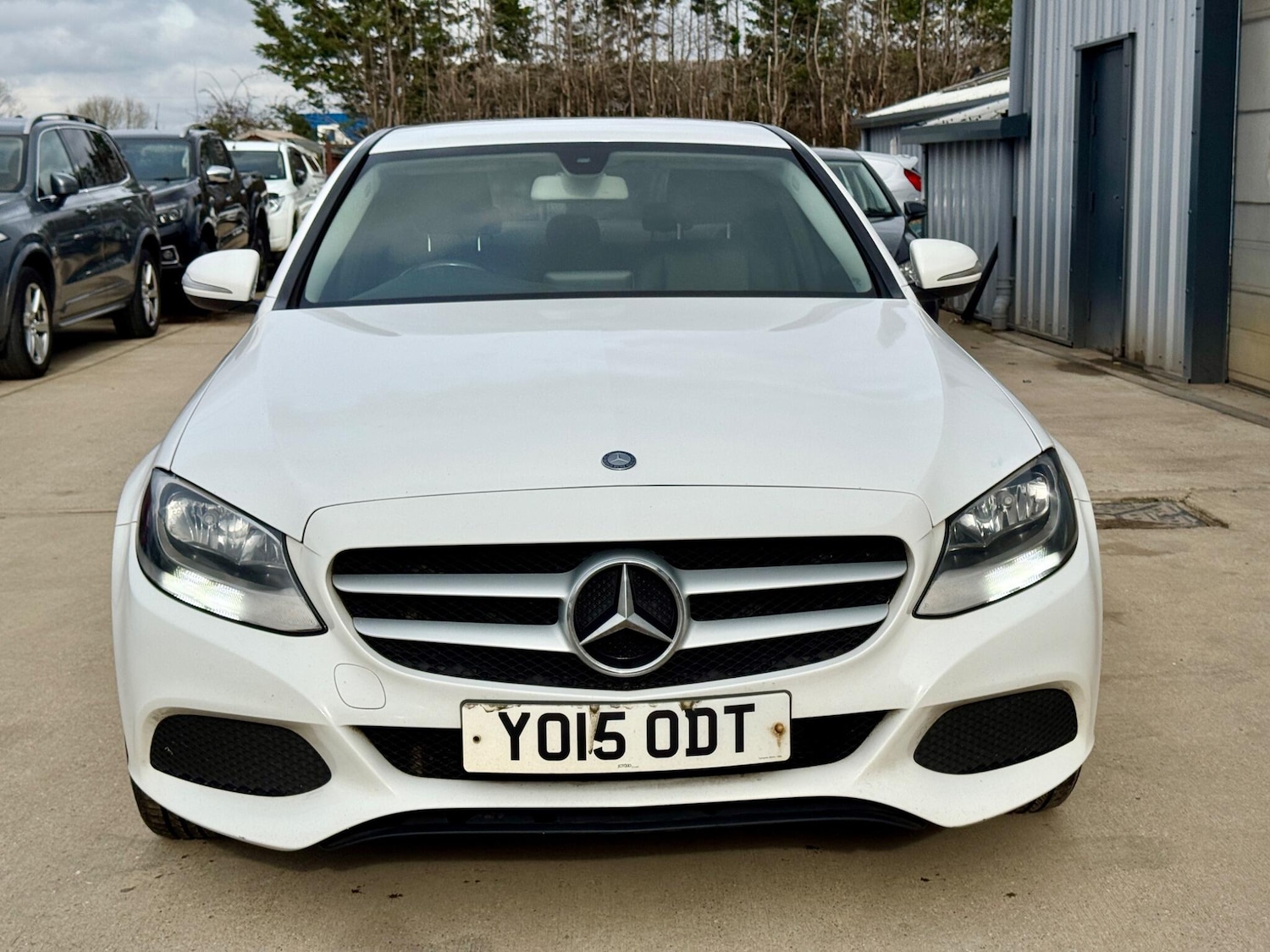 Used Mercedes-Benz C Class 2015 for sale - 77598039: Photo 3