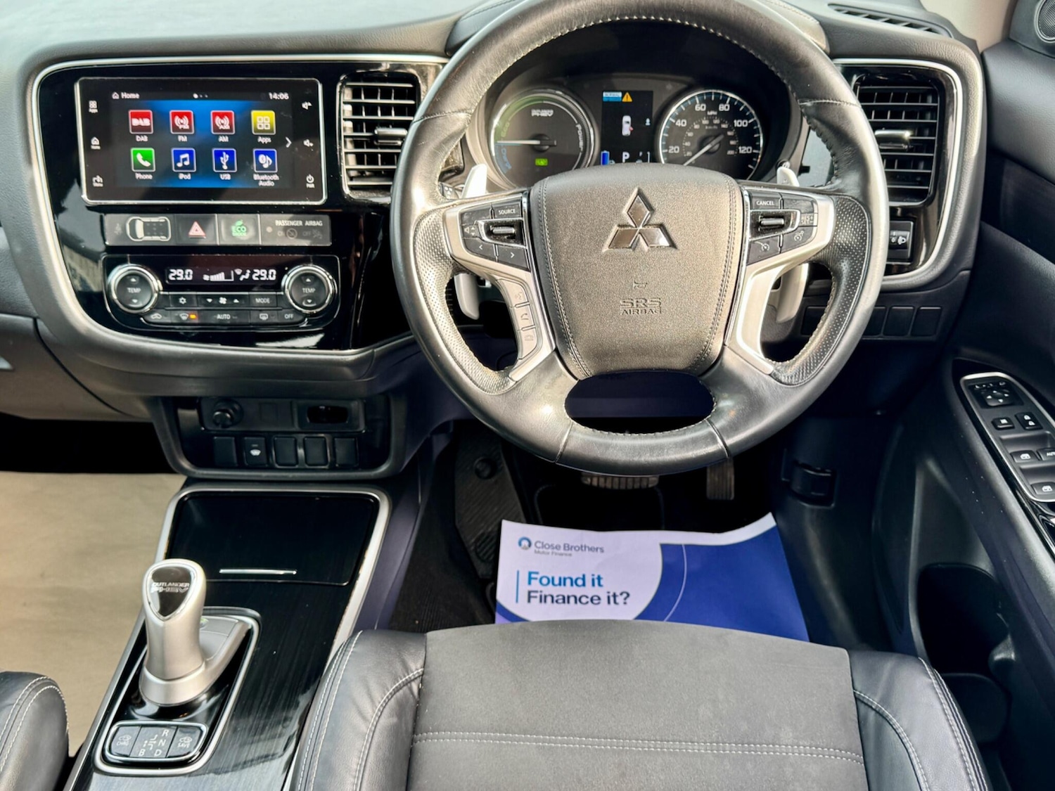 Used Mitsubishi Outlander 2018 for sale - 77783784: Photo 2