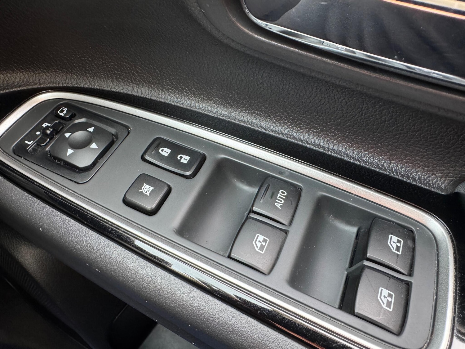 Used Mitsubishi Outlander 2018 for sale - 77783784: Photo 25