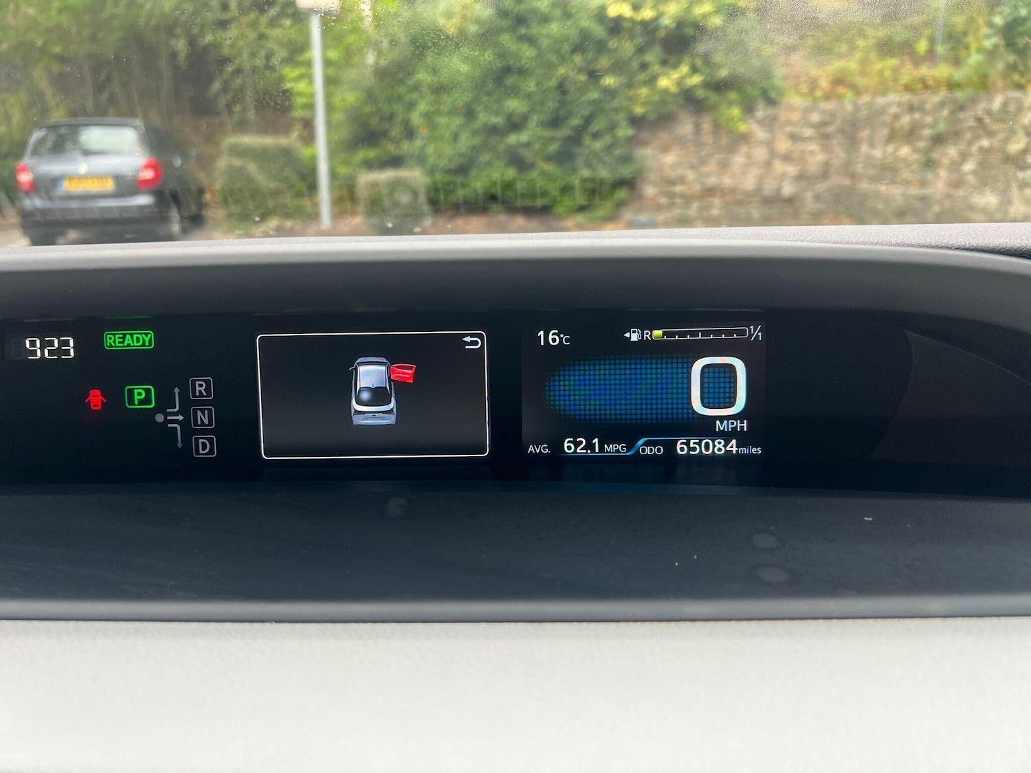 Used Toyota Prius 2019 for sale - 76388636: Photo 15