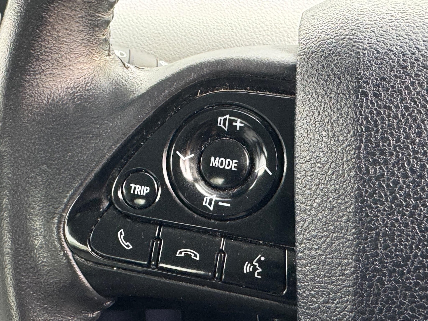 Used Toyota Prius 2019 for sale - 76388636: Photo 45