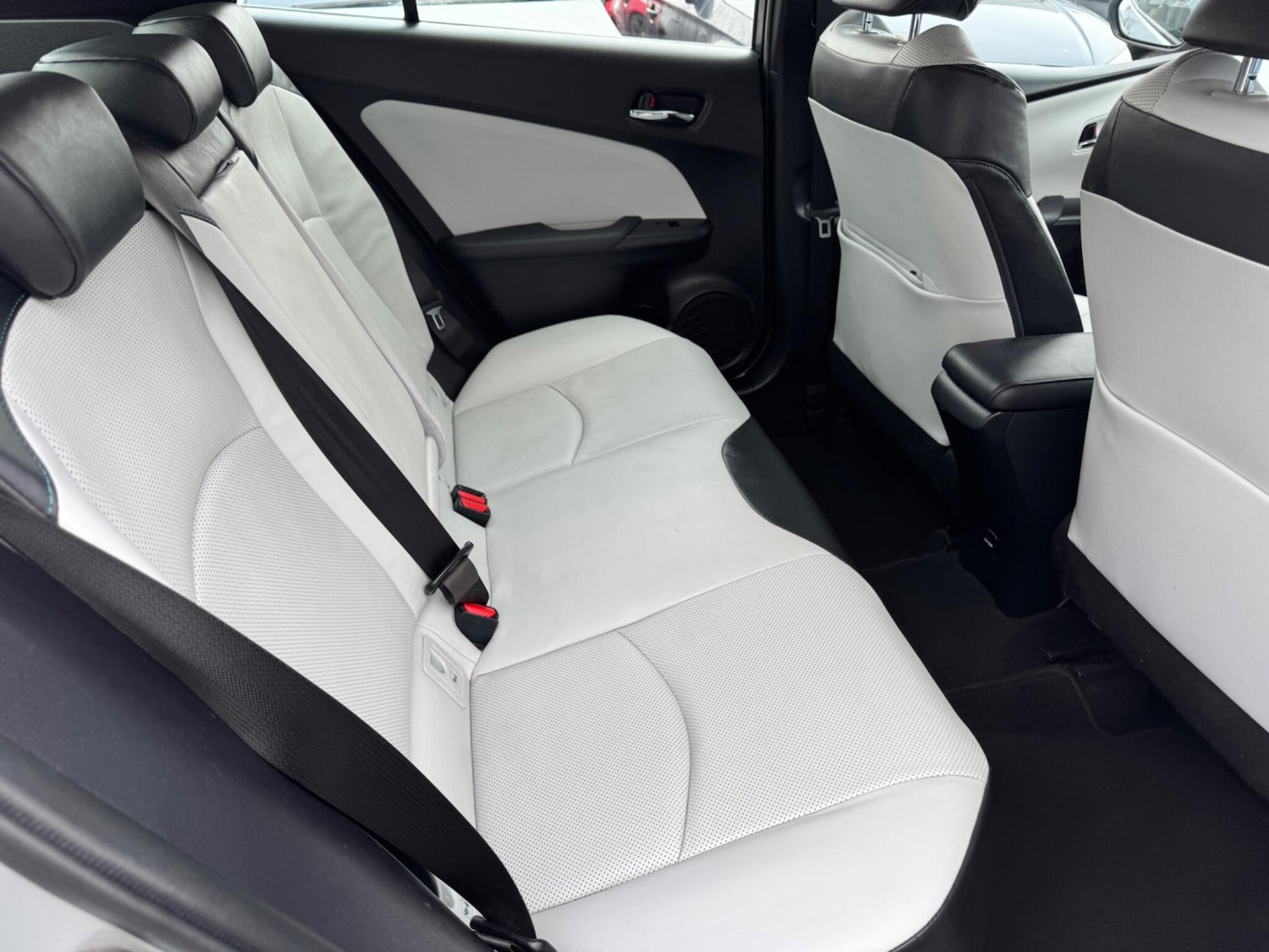 Used Toyota Prius 2019 for sale - 76388636: Photo 53