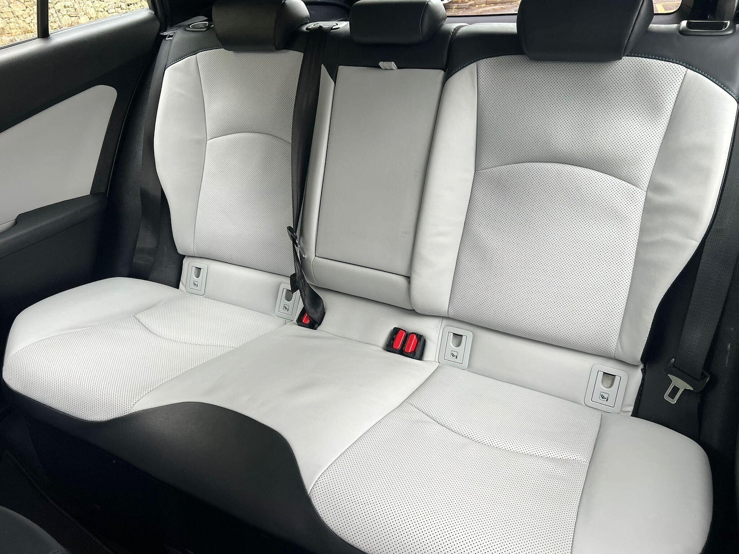 Used Toyota Prius 2019 for sale - 76388636: Photo 9