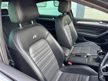 Used Volkswagen Passat 2020 for sale - 75927801: Photo