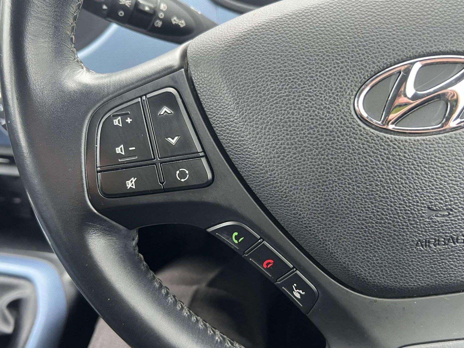 Used Hyundai i10 2016 for sale - 77537834: Photo 12