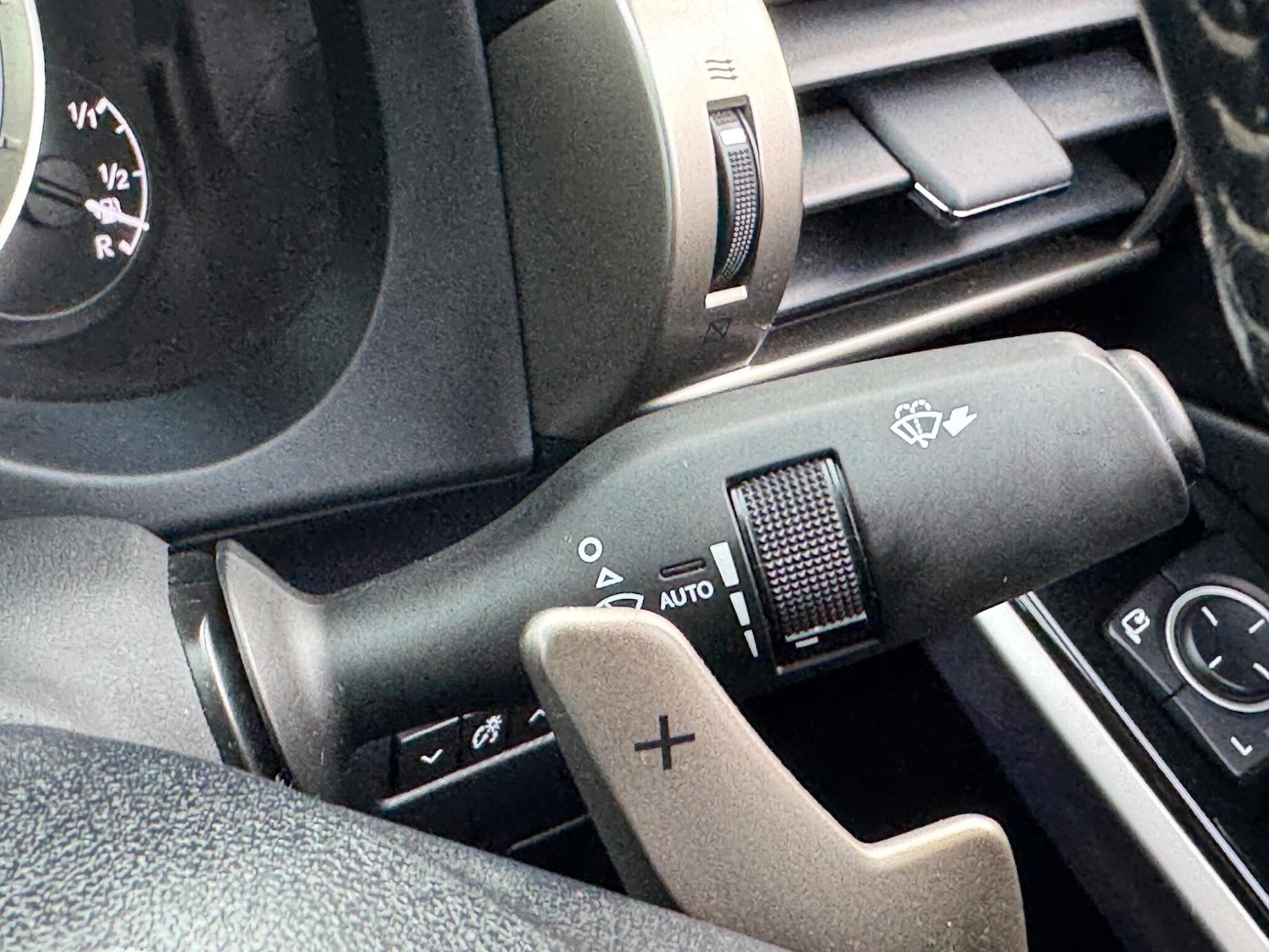 Used Lexus IS for sale - 77279877: Photo 32