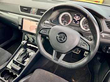 Used Skoda Superb 2017 for sale - 76753138: Photo