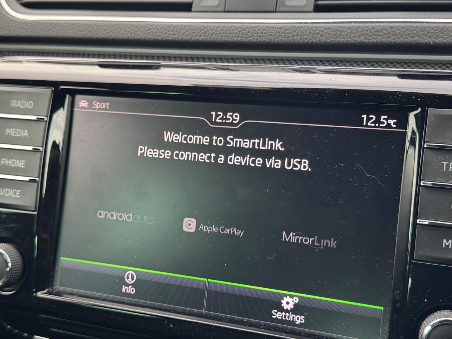 Used Skoda Superb 2017 for sale - 76753138: Photo 8