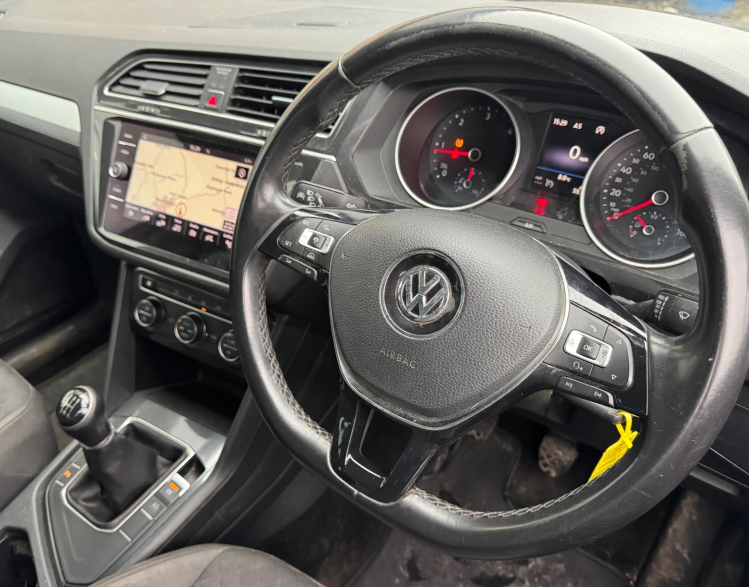 Used Volkswagen Tiguan for sale - 77709957: Photo 2