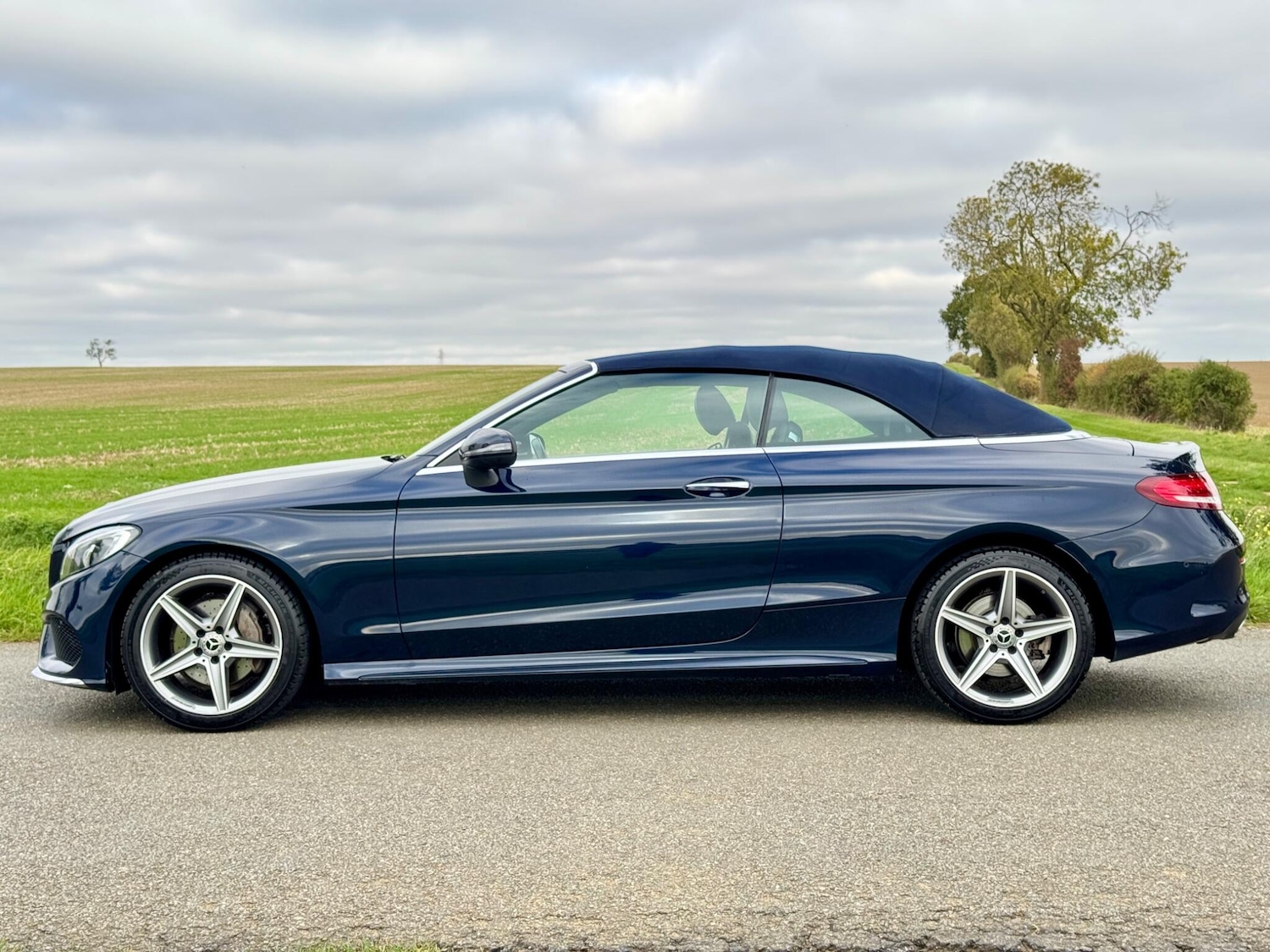 Used Mercedes-Benz C Class 2018 for sale - 76166325: Photo 9