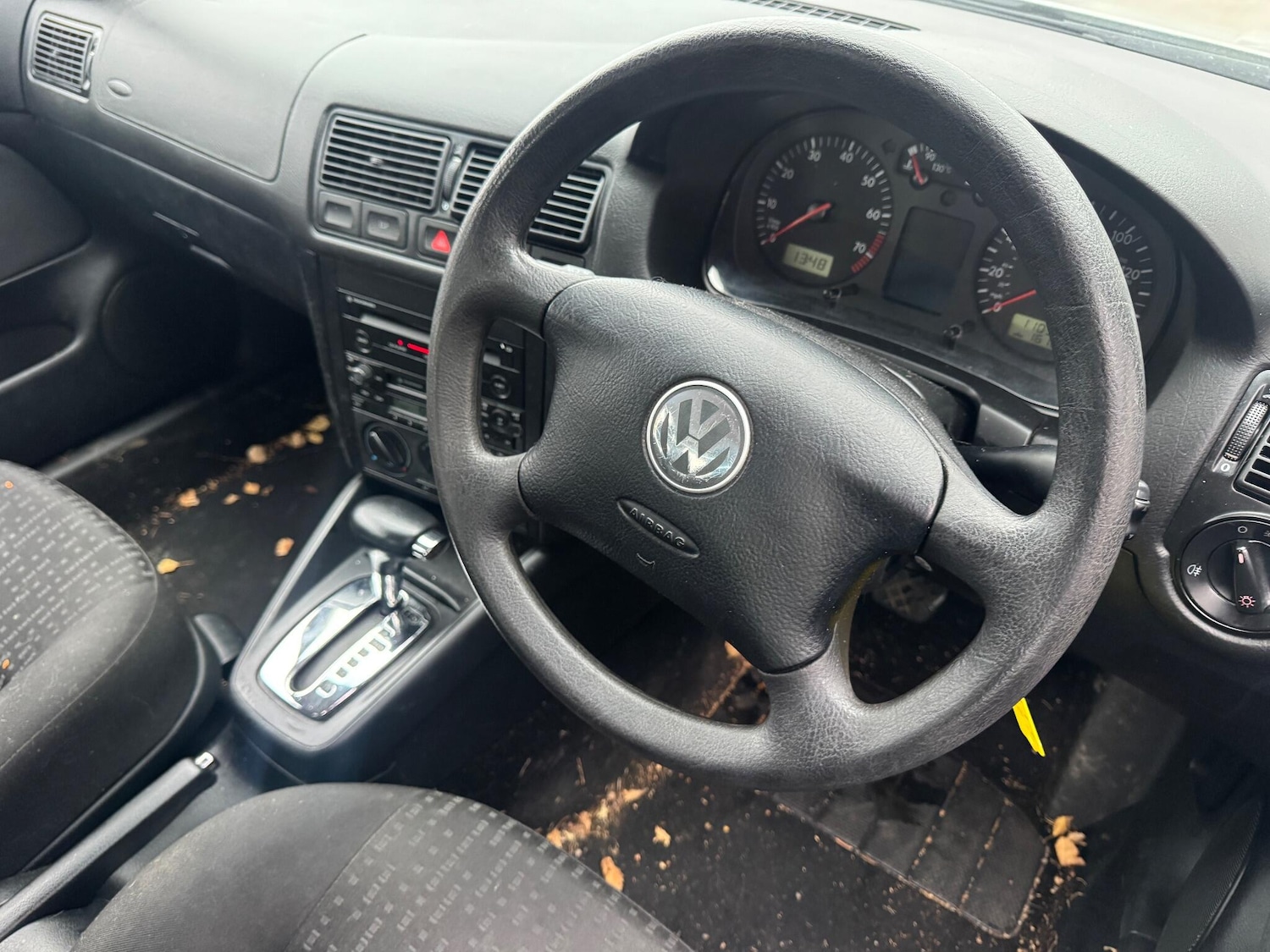 Used Volkswagen Golf 2003 for sale - 77166957: Photo 2