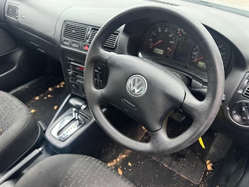 Used Volkswagen Golf 2003 for sale - 77166957: Photo