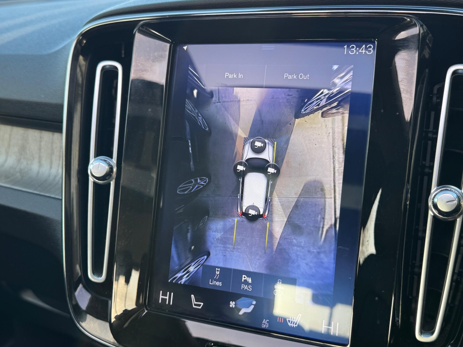 Used Volvo XC40 2019 for sale - 76743565: Photo 18