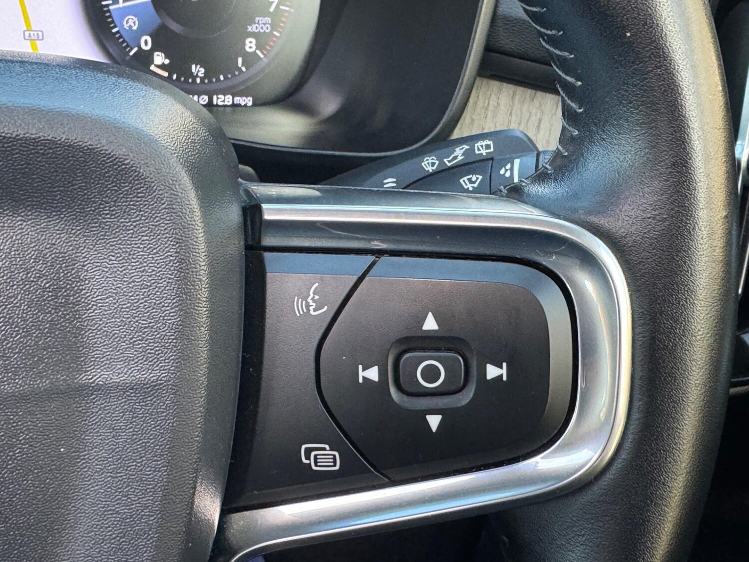 Used Volvo XC40 2019 for sale - 76743565: Photo 38