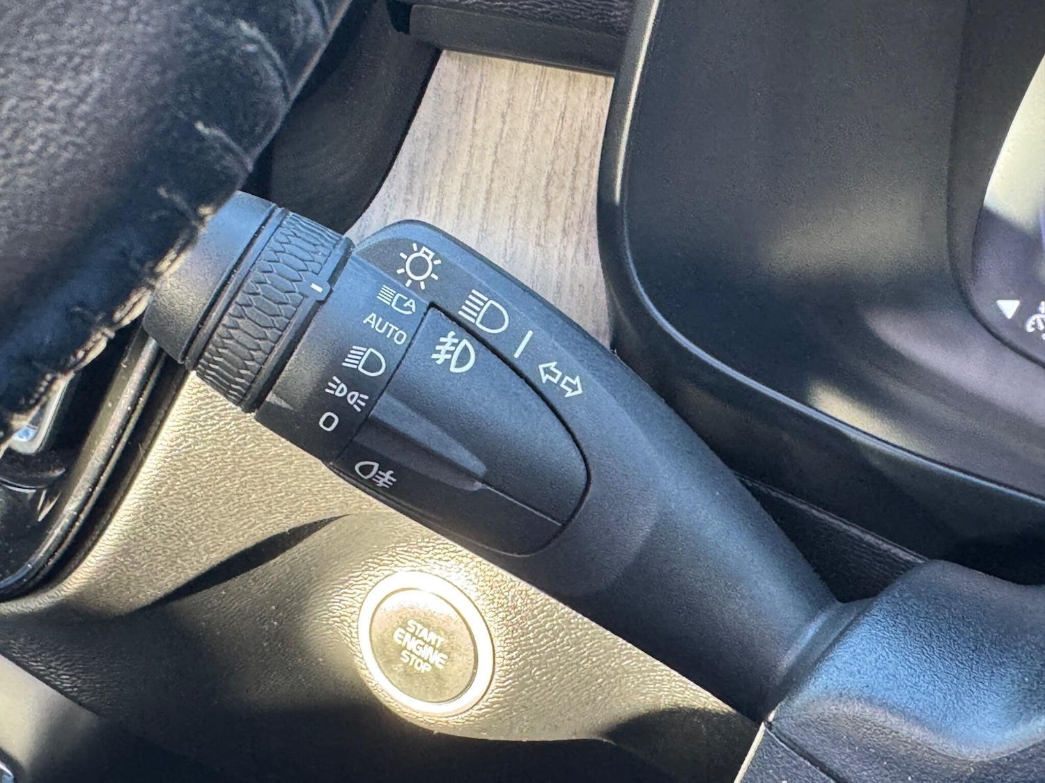 Used Volvo XC40 2019 for sale - 76743565: Photo 39