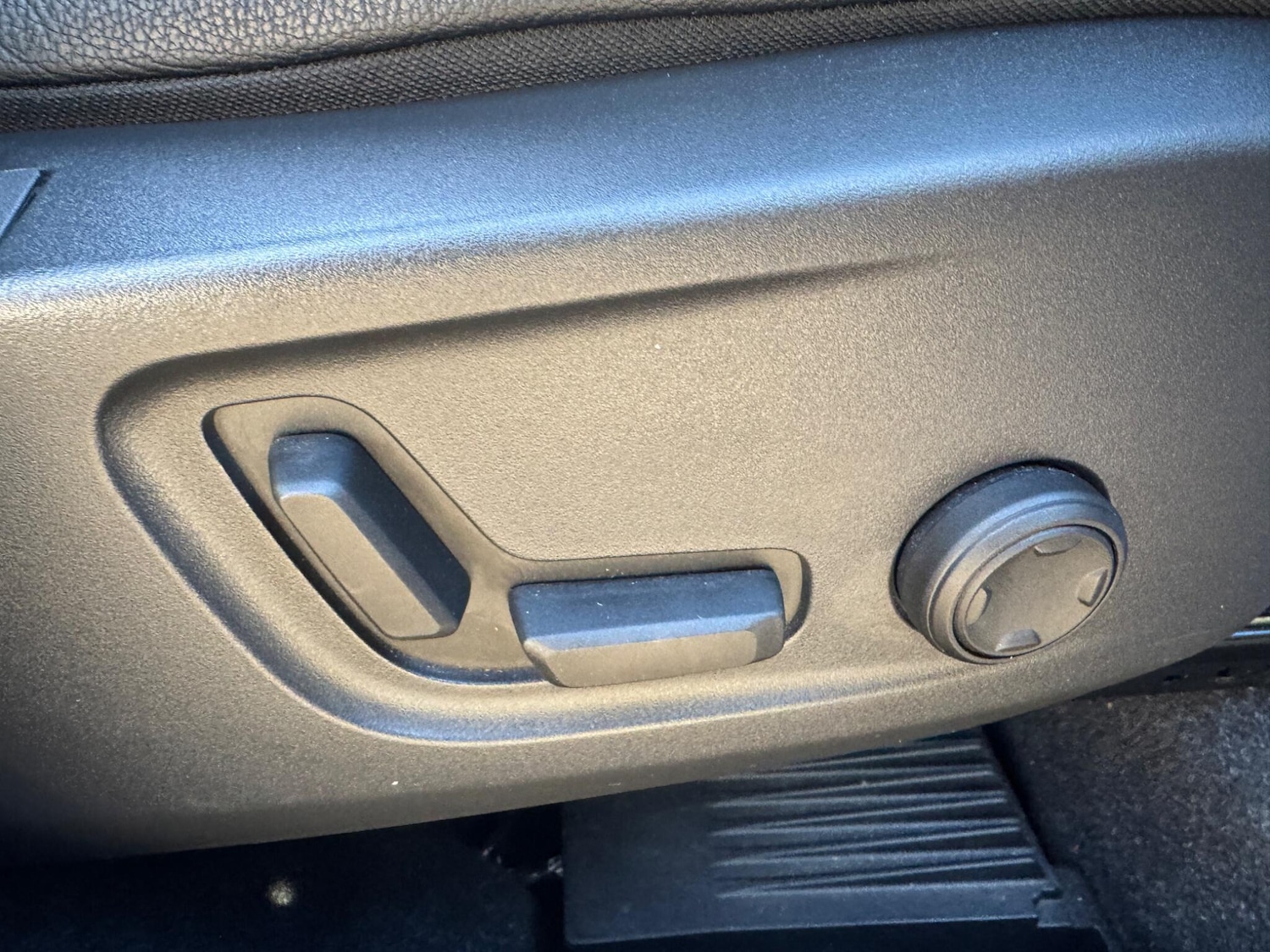 Used Volvo XC40 2019 for sale - 76743565: Photo 43