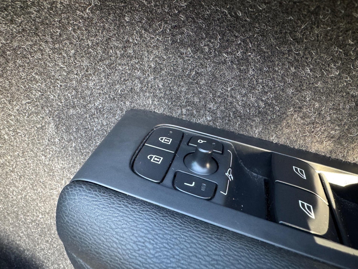 Used Volvo XC40 2019 for sale - 76743565: Photo 47