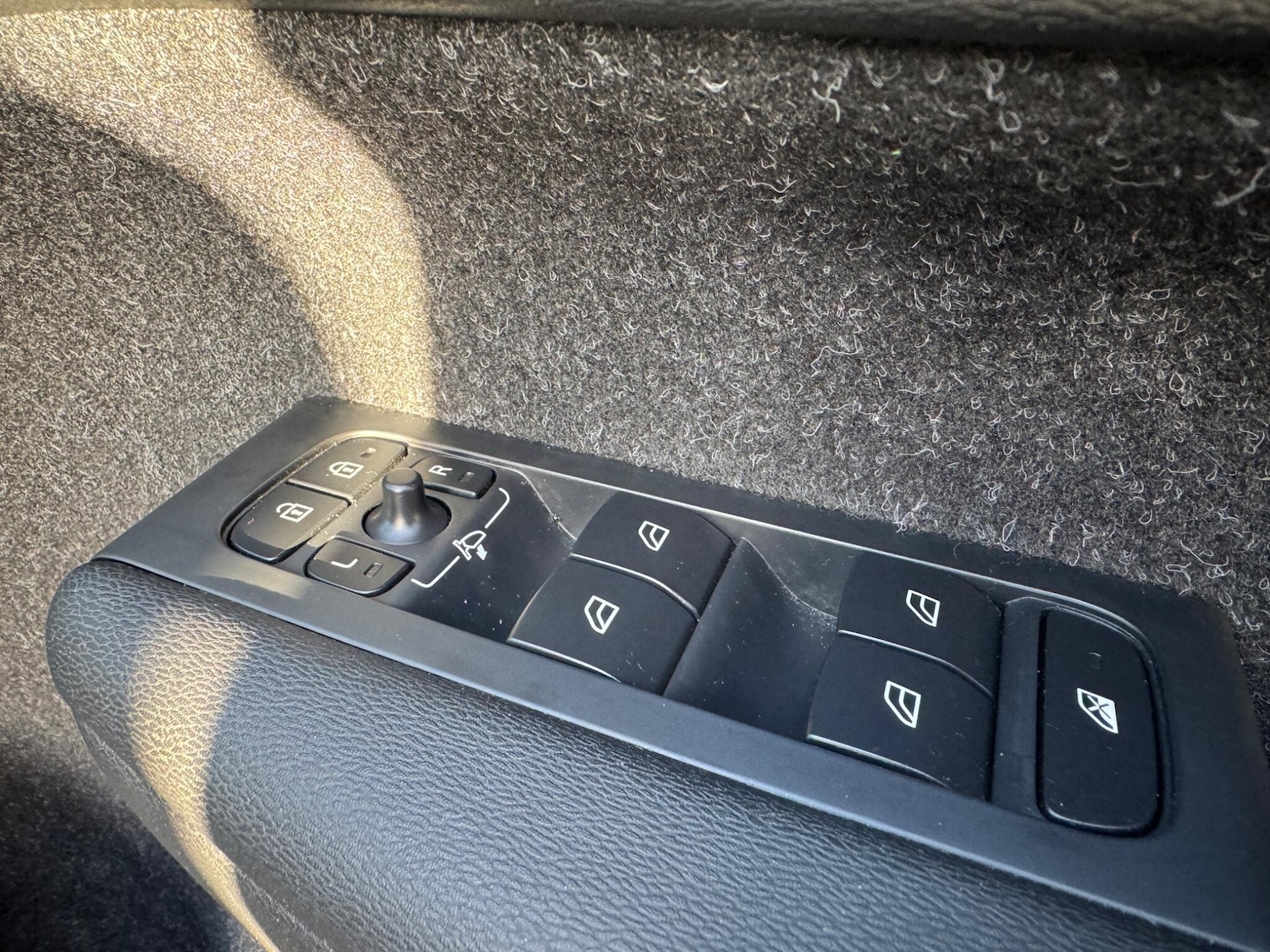 Used Volvo XC40 2019 for sale - 76743565: Photo 48