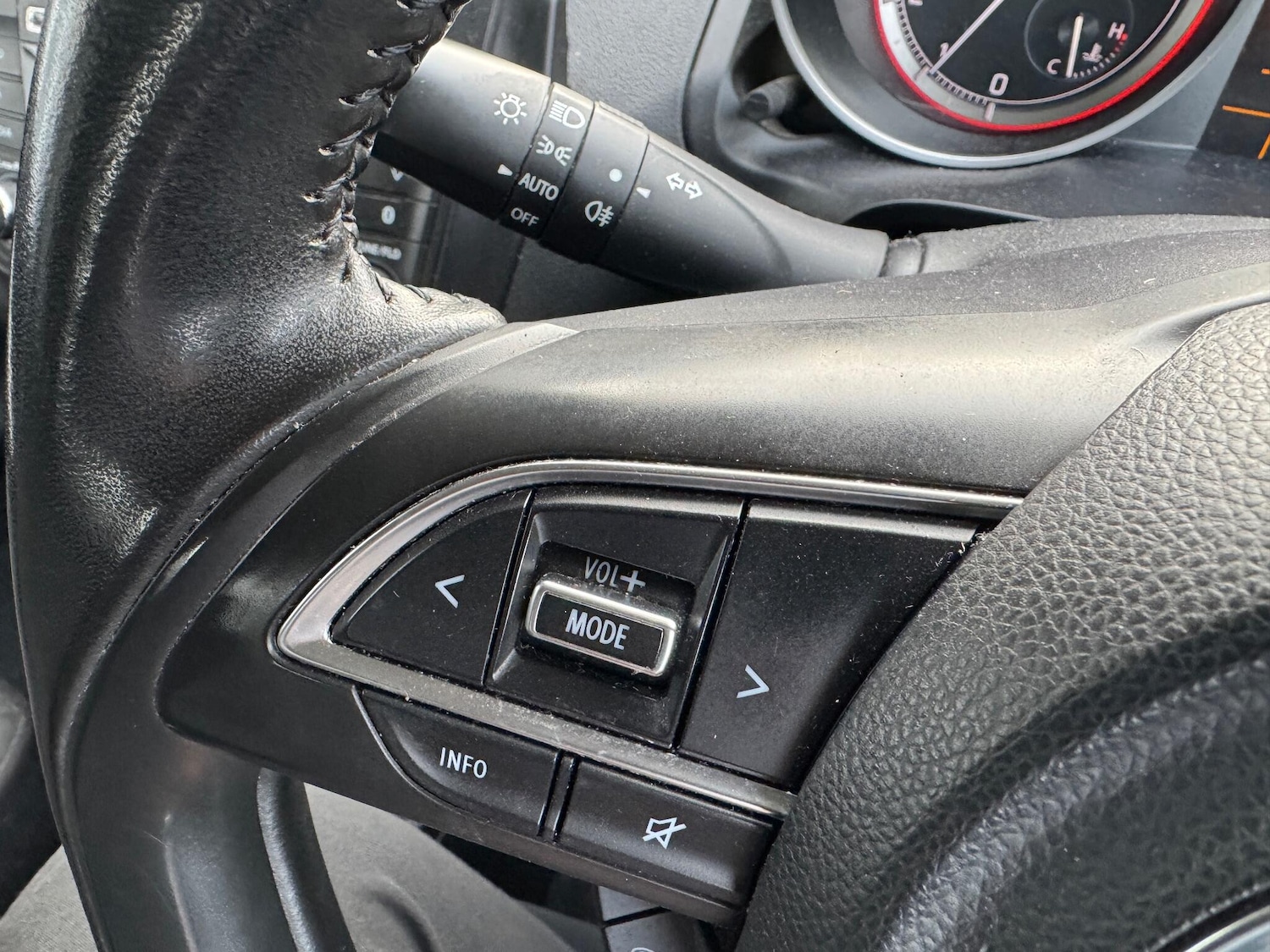 Used Suzuki Swift 2022 for sale - 77074333: Photo 13