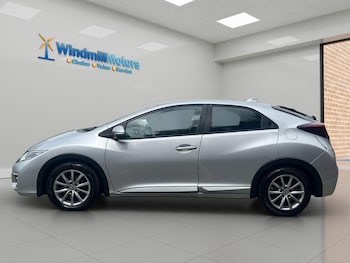 Used Honda Civic 2015 for sale - 79107157: Photo